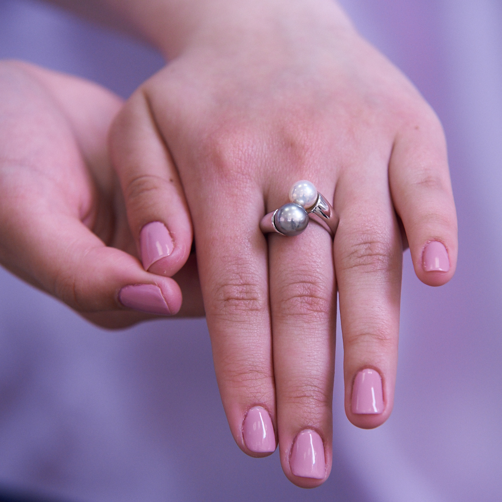 Кольцо из серебра 925 пробы с морской и речной жемчужинами 7,5-10 мм. Артикул 11896