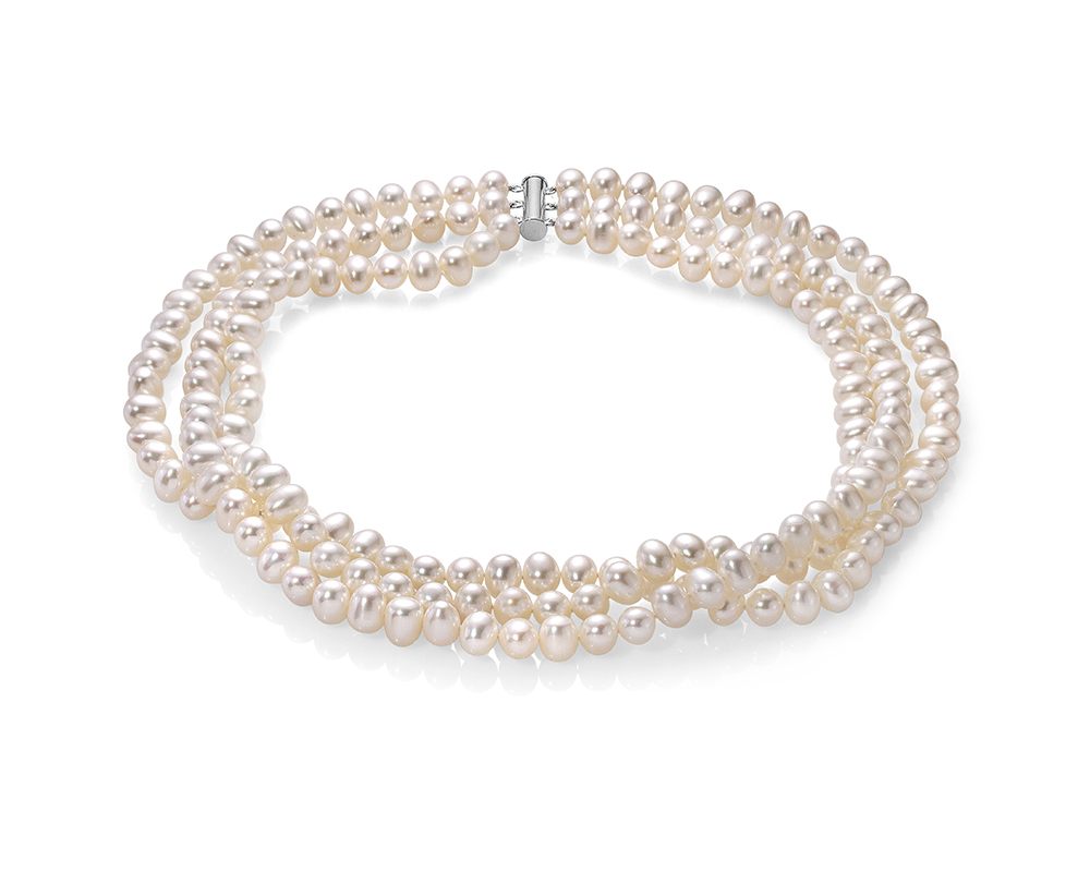 Ожерелье в 3 ряда из белого овального жемчуга 7,5-8 мм. Качество жемчуга наивысшее ААА. Артикул 10267 Ожерелье в 3 ряда из белого овального жемчуга 7,5-8 мм. Качество жемчуга наивысшее ААА. Артикул 10267