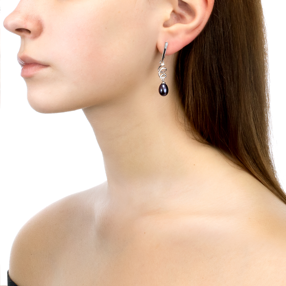 Серьги из серебра с черными жемчужинами "капля" 7,5-8 мм. Артикул 12466 Серьги из серебра с черными жемчужинами "капля" 7,5-8 мм. Артикул 12466