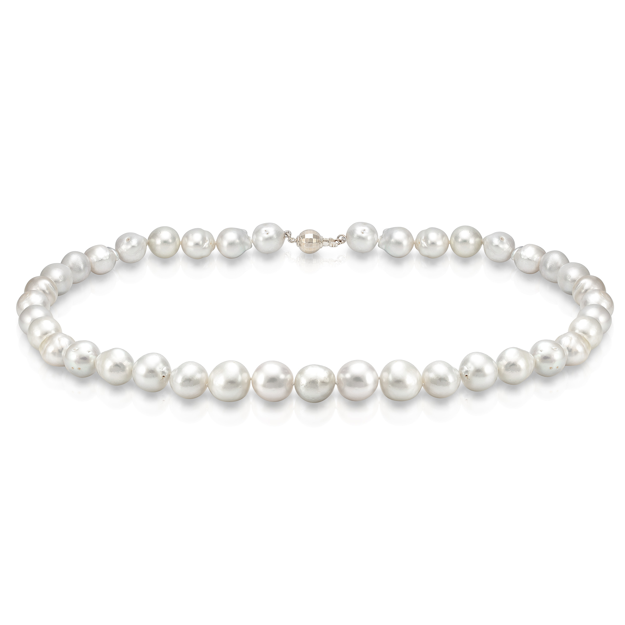 Ожерелье из белого морского жемчуга Акойя (Япония) 9-9,5 мм. Качество жемчуга высокое АА+. Артикул 8288 Ожерелье из белого морского жемчуга Акойя (Япония) 9-9,5 мм. Качество жемчуга высокое АА+. Артикул 8288