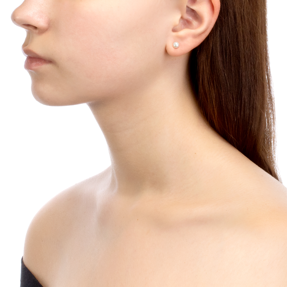 Пусеты из серебра с белыми жемчужинами 5-6 мм. Артикул 8530 Пусеты из серебра с белыми жемчужинами 5-6 мм. Артикул 8530