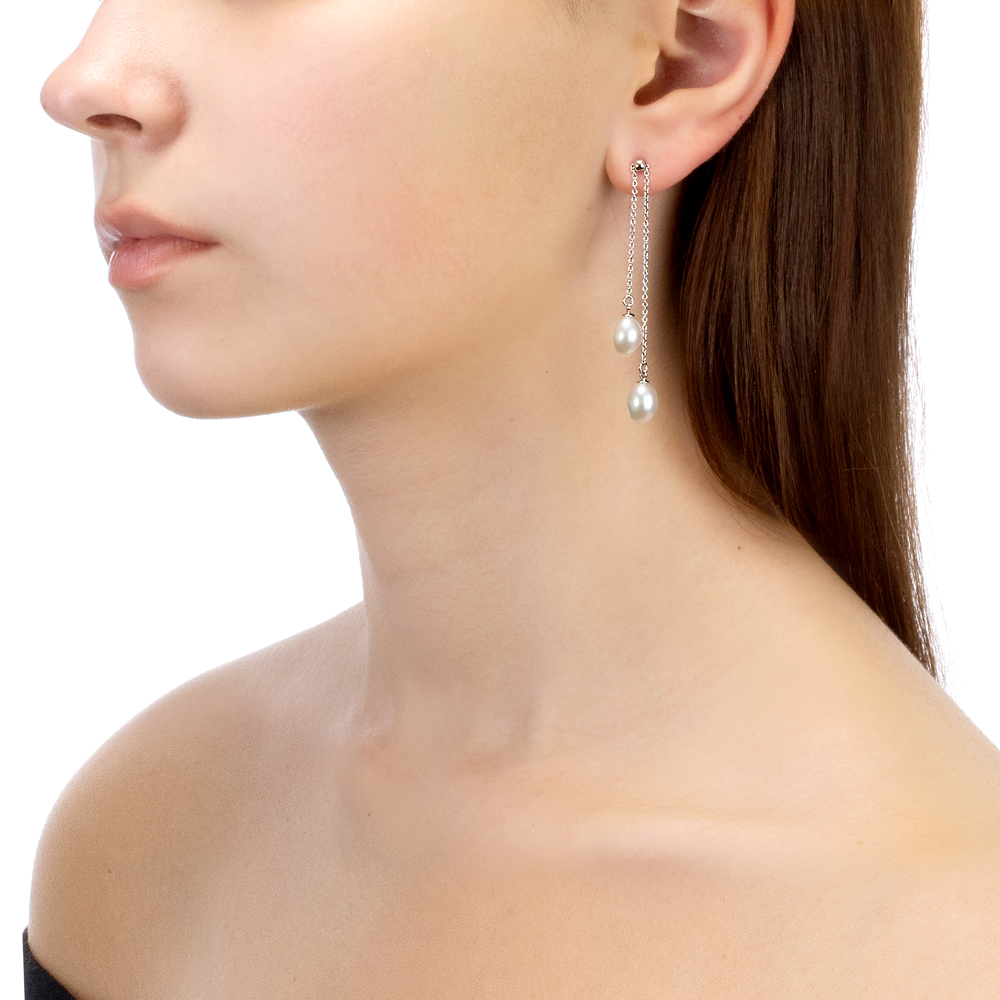 Серьги из серебра с белыми жемчужинами "капля" 7,5-8 мм. Артикул 12476 Серьги из серебра с белыми жемчужинами "капля" 7,5-8 мм. Артикул 12476