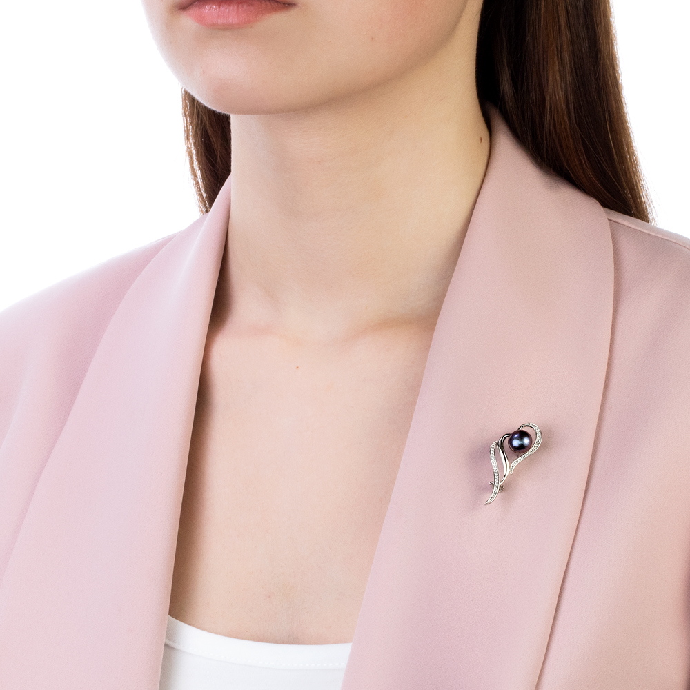 Брошь из серебра с черной жемчужиной 8,5-9 мм. Артикул 11901 Брошь из серебра с черной жемчужиной 8,5-9 мм. Артикул 11901