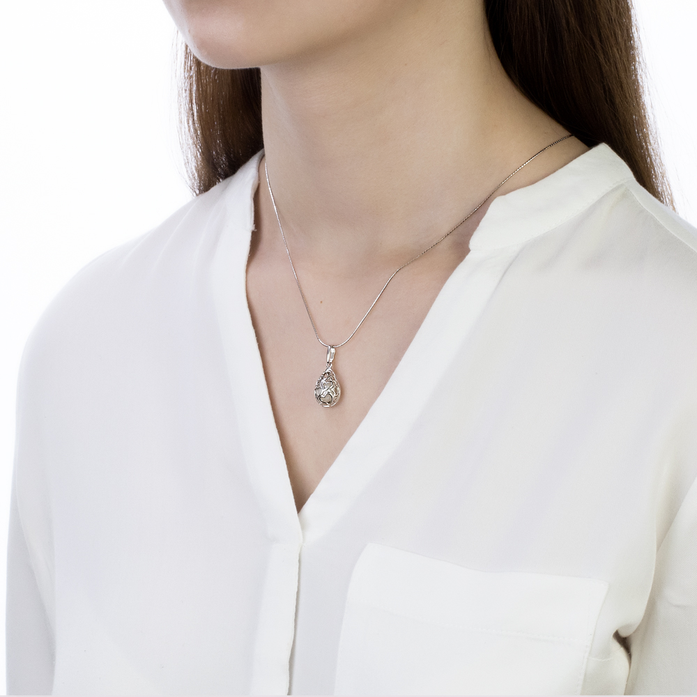 Кулон из серебра с белой жемчужиной 8-8,5 мм. Артикул 12087