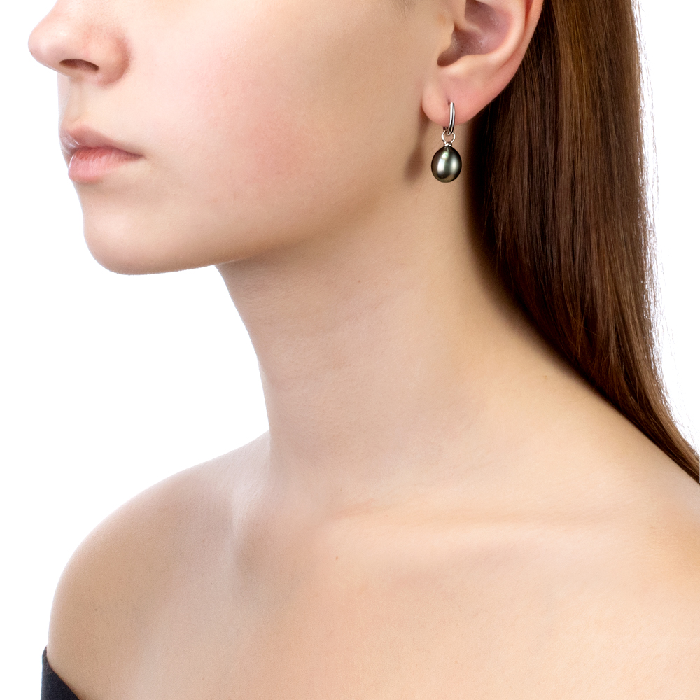 Серьги из серебра с Таитянскими жемчужинами 10,6-10,9 мм. Артикул 11112 Серьги из серебра с Таитянскими жемчужинами 10,6-10,9 мм. Артикул 11112