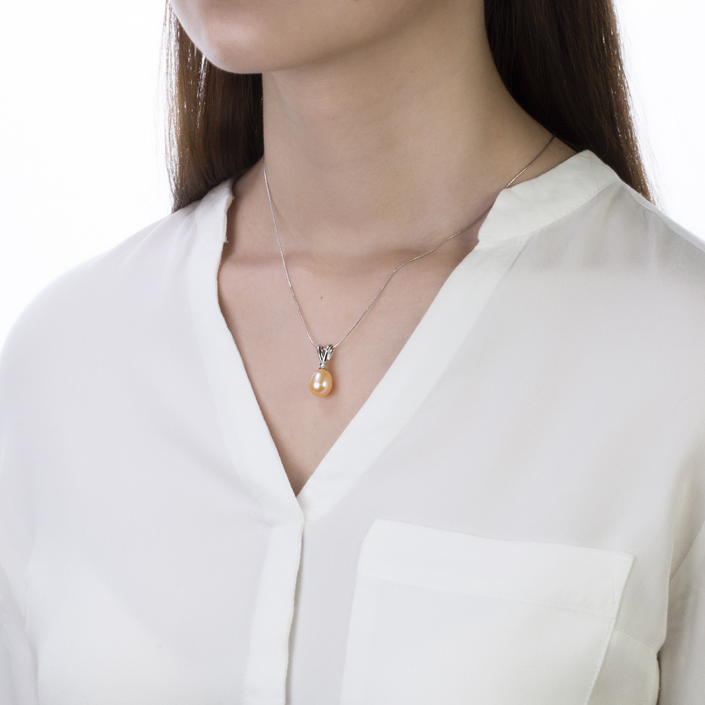 Кулон из серебра с розовой жемчужиной 9,5-10 мм. Артикул 11291