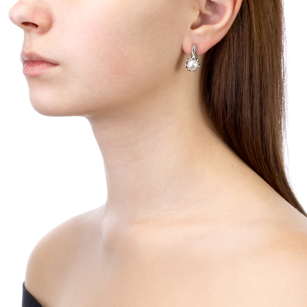 Серьги серебряные с белыми жемчужинами 8-8,5 мм. Артикул 8124