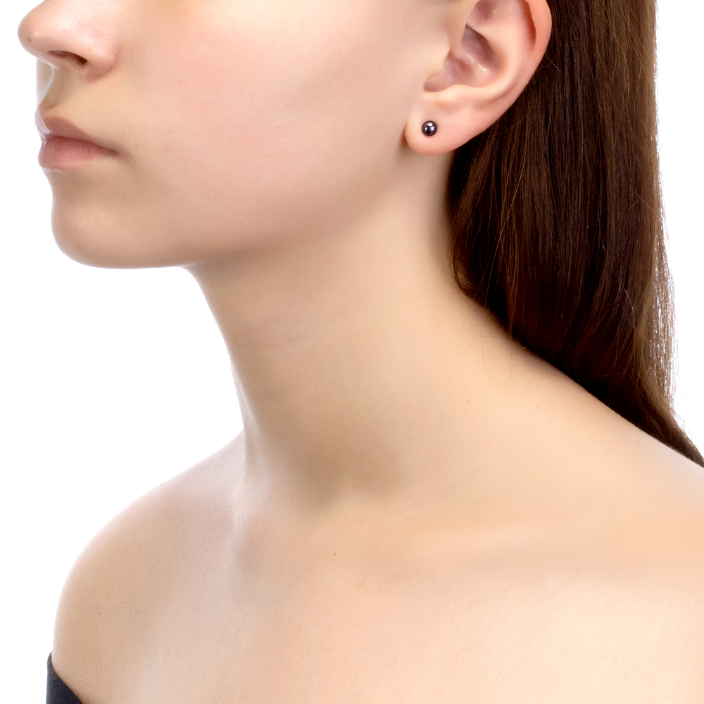 Пусеты из серебра с черными жемчужинами 4,5-5 мм. Артикул 8520 Пусеты из серебра с черными жемчужинами 4,5-5 мм. Артикул 8520