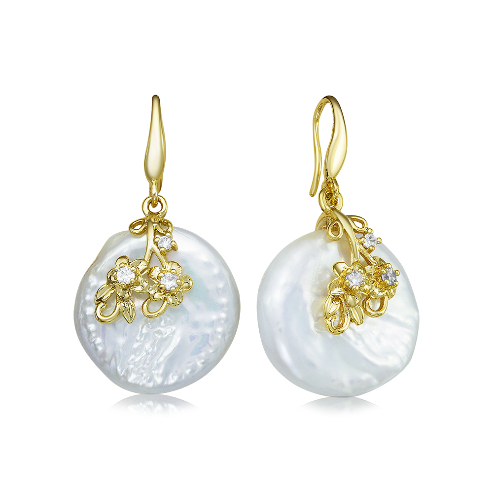 Серьги из серебра с белыми жемчужинами "барокко" 20 мм. Артикул 12600 Серьги из серебра с белыми жемчужинами "барокко" 20 мм. Артикул 12600