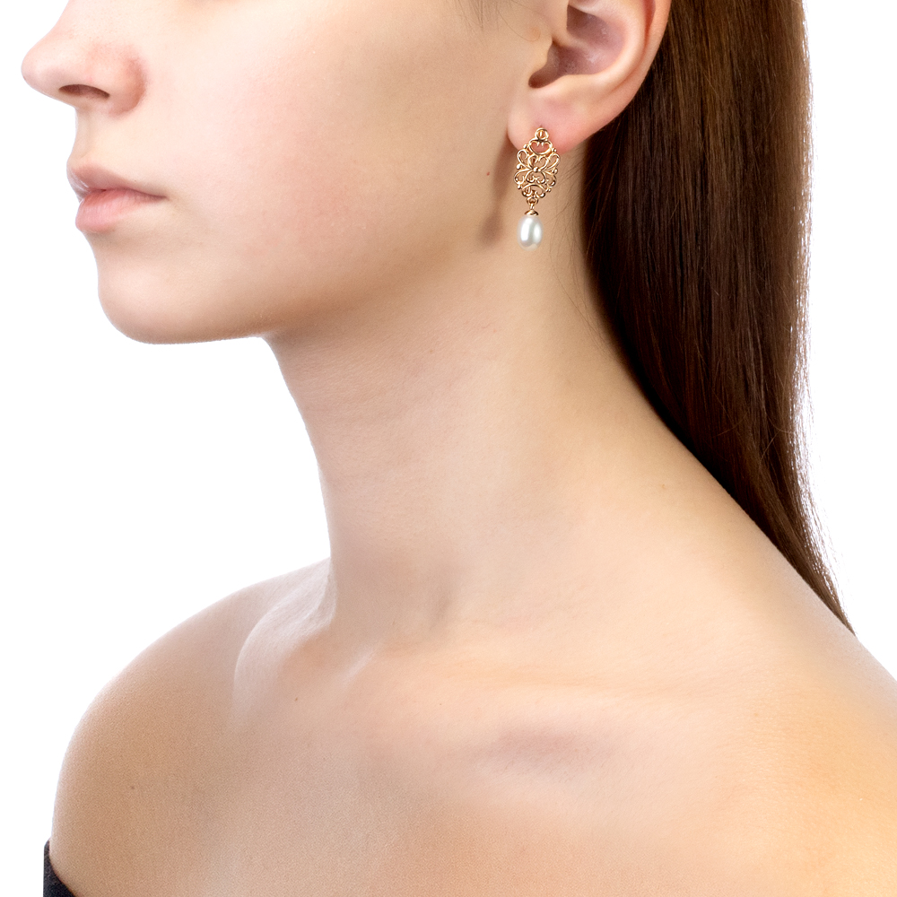 Серьги из серебра с белыми жемчужинами 7,5-8 мм. Артикул 12463 Серьги из серебра с белыми жемчужинами 7,5-8 мм. Артикул 12463