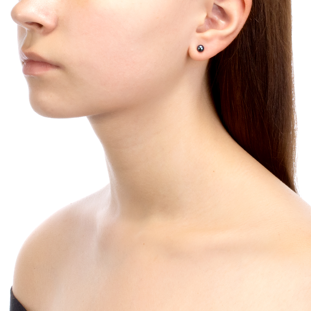 Пусеты из серебра с черными жемчужинами 5-5,5 мм. Артикул 8528 Пусеты из серебра с черными жемчужинами 5-5,5 мм. Артикул 8528