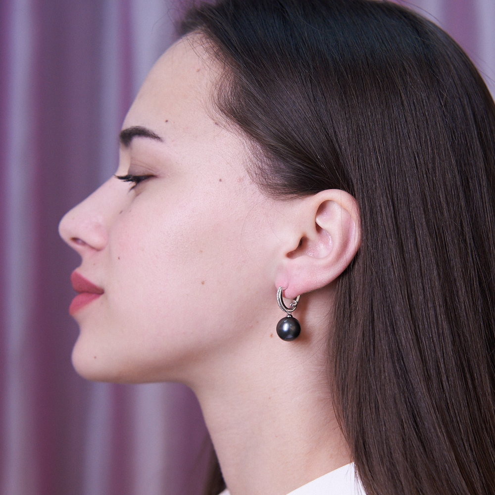 Серьги из золота с черными Таитянскими жемчужинами 12-12,5 мм. Артикул 11252