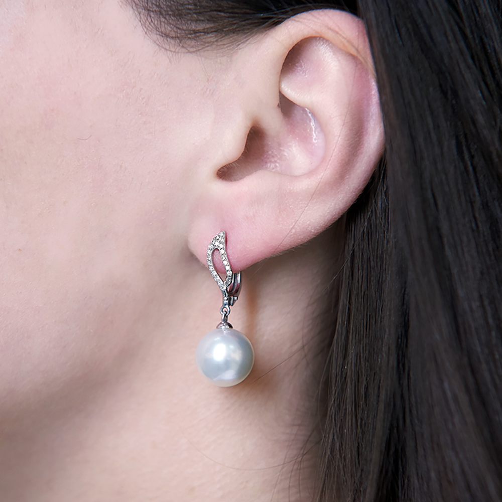 Серьги из золота с белыми Австралийскими жемчужинами 13-13,5 мм. Артикул 10688