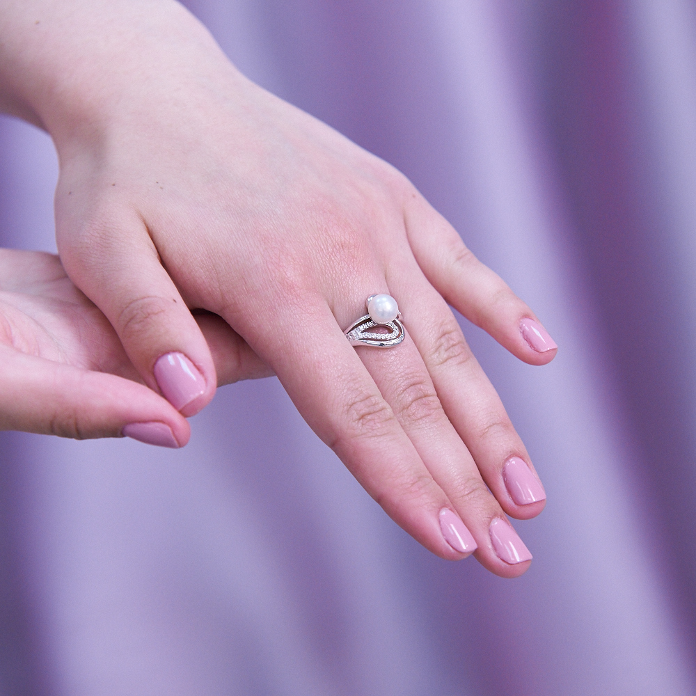 Кольцо из белого золота 585 пробы с белой жемчужиной 7,5-8 мм. Артикул 10149 Кольцо из белого золота 585 пробы с белой жемчужиной 7,5-8 мм. Артикул 10149