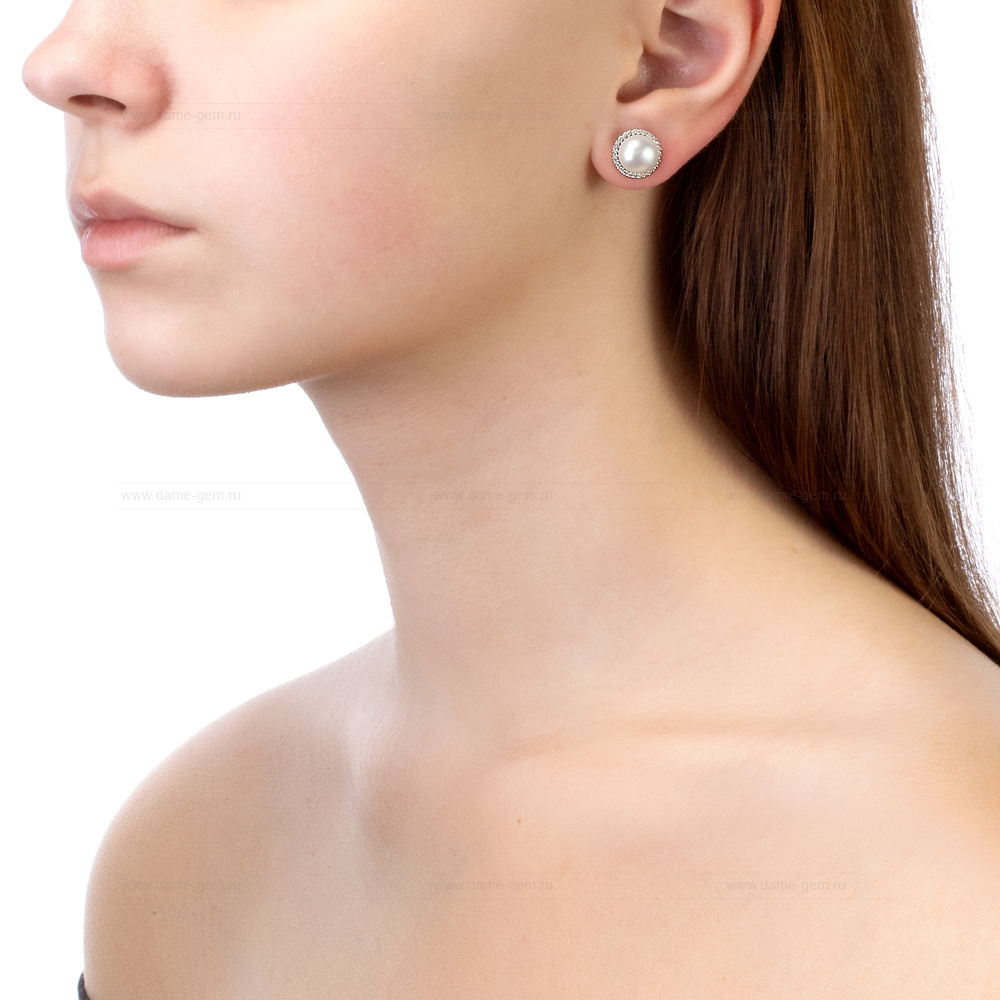 Серьги-пусеты из серебра с белыми жемчужинами 8,5-9 мм. Артикул 10415