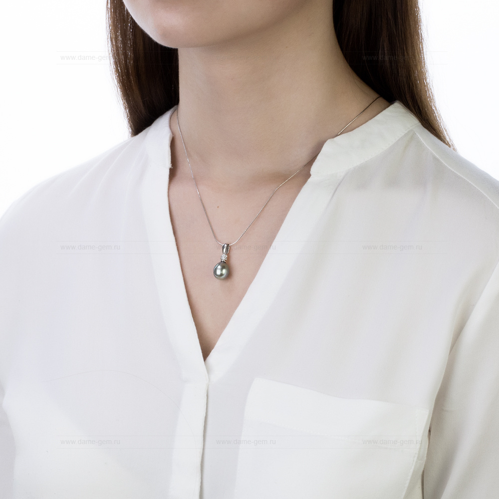 Кулон из серебра с серой Таитянской жемчужиной 10-10,5 мм. Артикул 10699