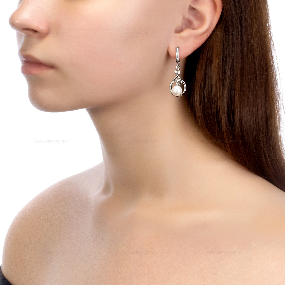 Серьги из серебра с белыми жемчужинами 8-8,5 мм. Артикул 10773