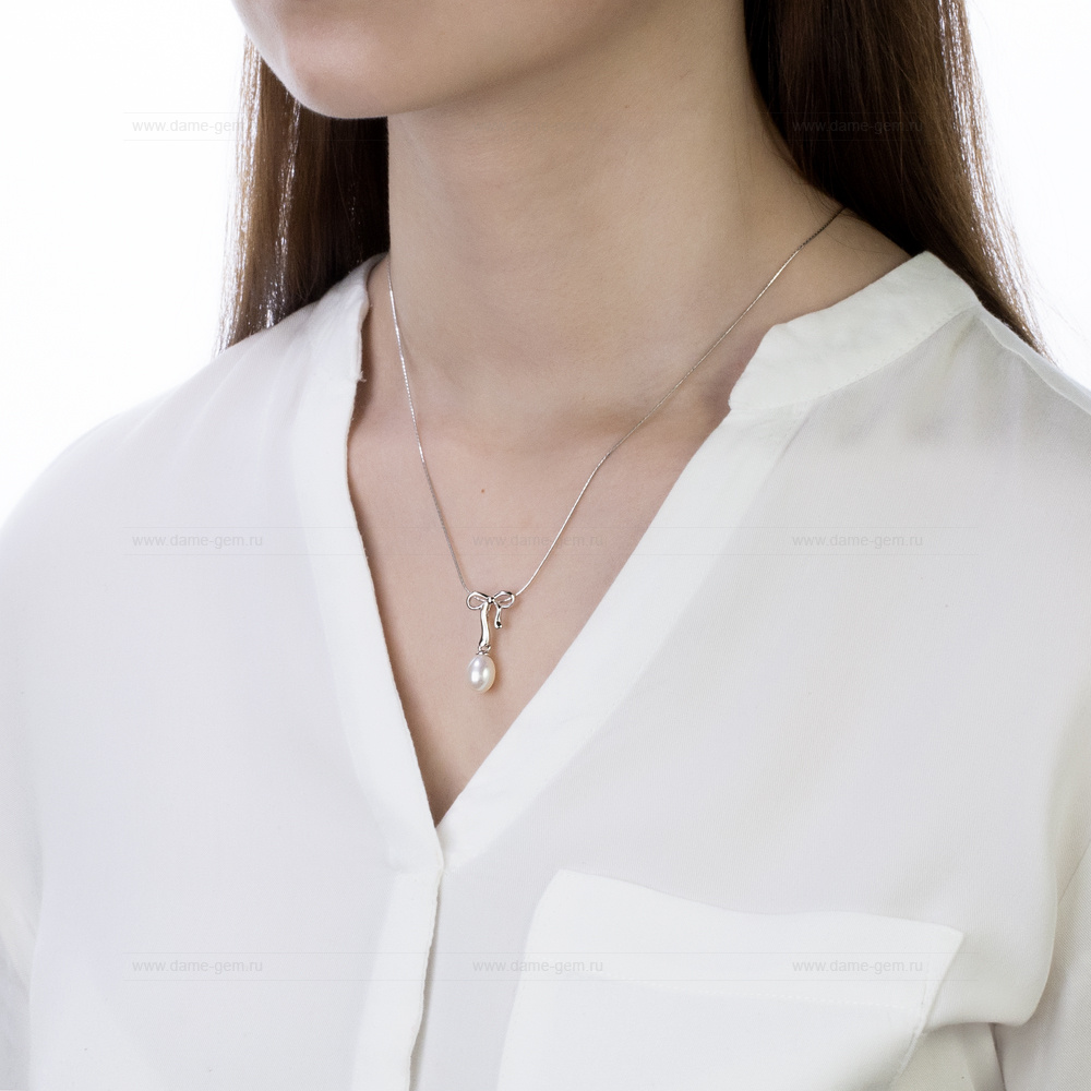 Кулон из серебра с белой жемчужиной "капля" 7,5-8 мм. Артикул 11573