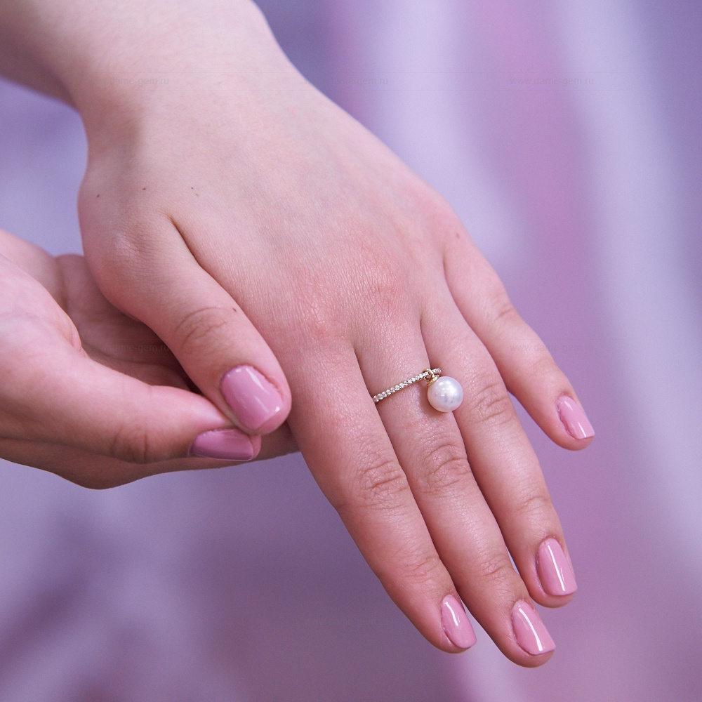 Кольцо из золота 585 пробы с белой морской жемчужиной Акойя 8-8,5 мм. Артикул 11075