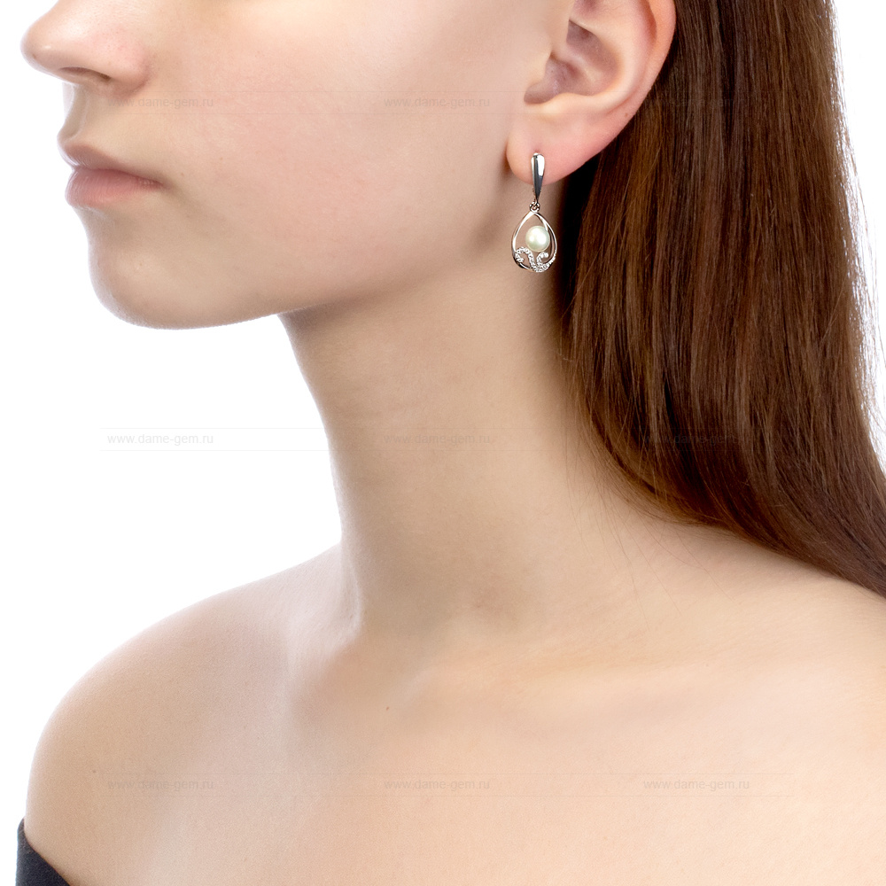Серьги из серебра с белыми жемчужинами 7 мм. Артикул 10204