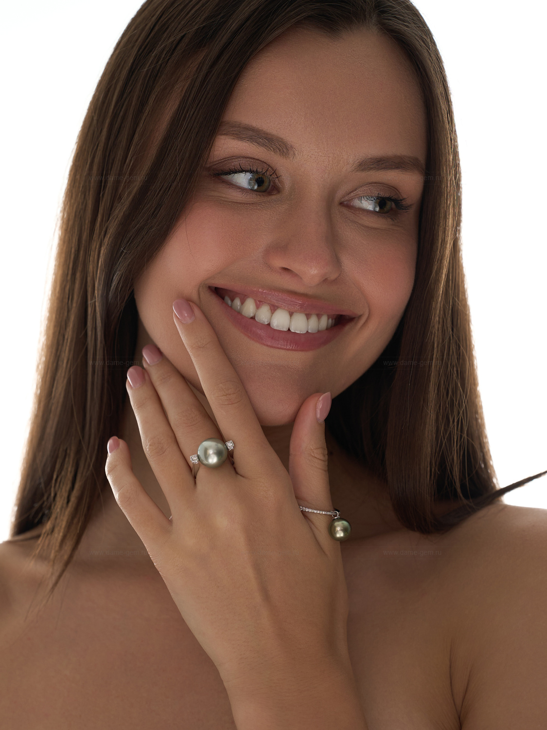 Кольцо из серебра 925 пробы с Таитянской морской жемчужиной 12-12,5 мм. Артикул 10723 Кольцо из серебра 925 пробы с Таитянской морской жемчужиной 12-12,5 мм. Артикул 10723