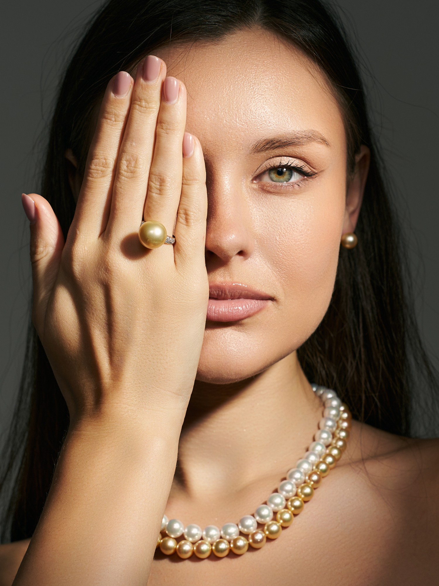 Кольцо из золота 585 пробы с золотистой Австралийской жемчужиной 13-13,5 мм. Артикул 11256