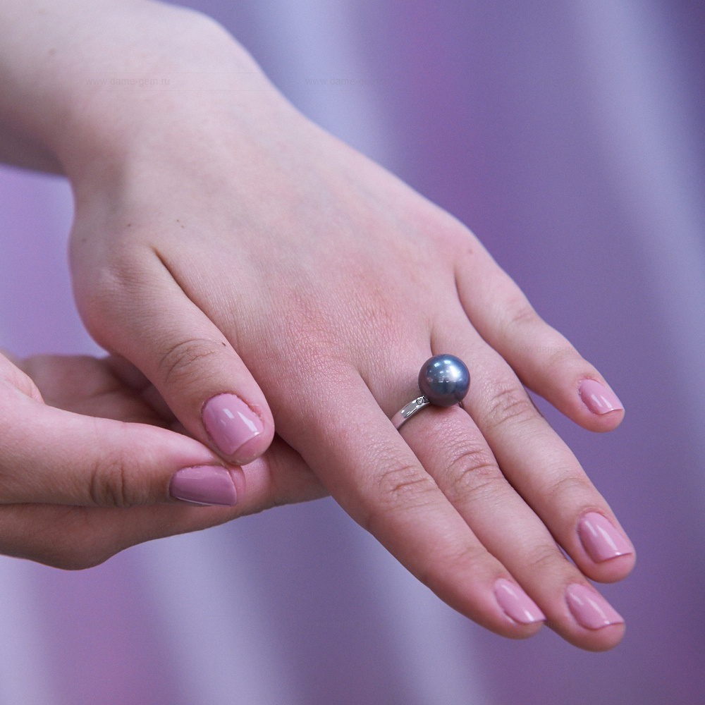 Кольцо из золота 585 пробы с морской Таитянской жемчужиной 11,6-11,9 мм. Артикул 10332 Кольцо из золота 585 пробы с морской Таитянской жемчужиной 11,6-11,9 мм. Артикул 10332