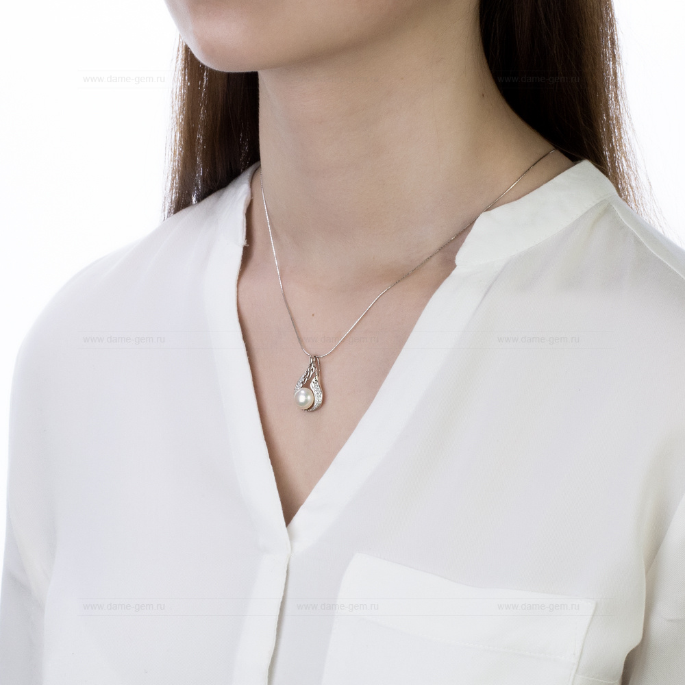 Кулон серебряный с белой жемчужиной 8,5-9 мм. Артикул 10989