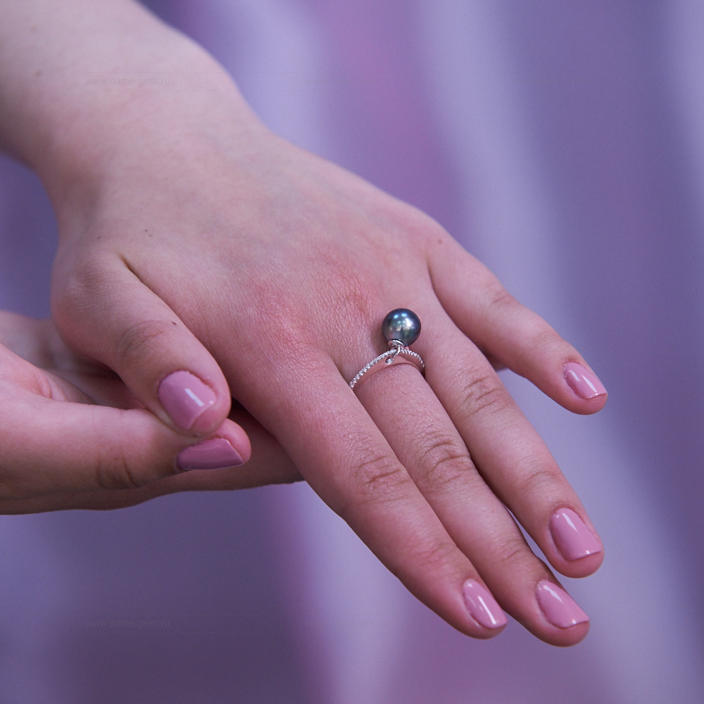 Кольцо из золота 585 пробы с черной Таитянской жемчужиной 10-10,5 мм. Артикул 11234 Кольцо из золота 585 пробы с черной Таитянской жемчужиной 10-10,5 мм. Артикул 11234