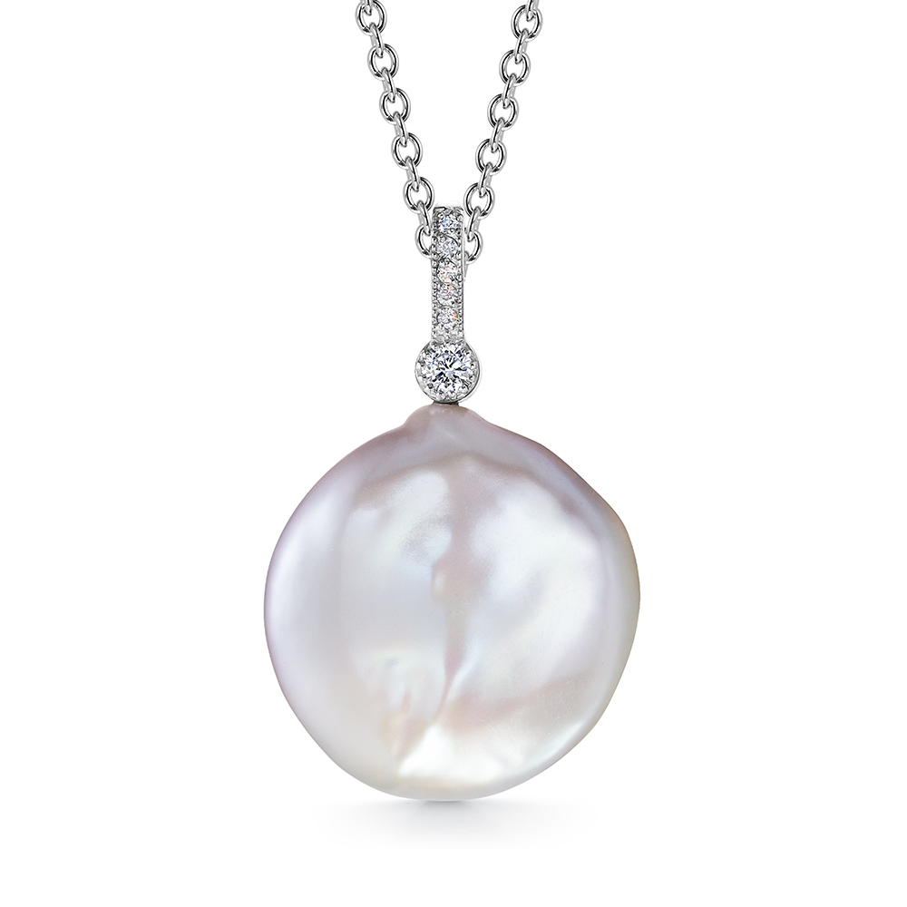 Кулон из серебра с белой речной жемчужиной "Барокко" 22 мм. Артикул 10510