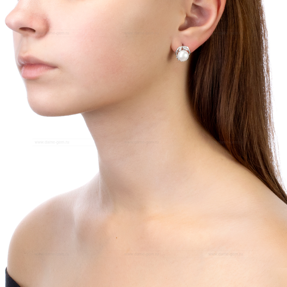 Серьги из серебра с белыми жемчужинами 8-8,5 мм. Артикул 10421 Серьги из серебра с белыми жемчужинами 8-8,5 мм. Артикул 10421