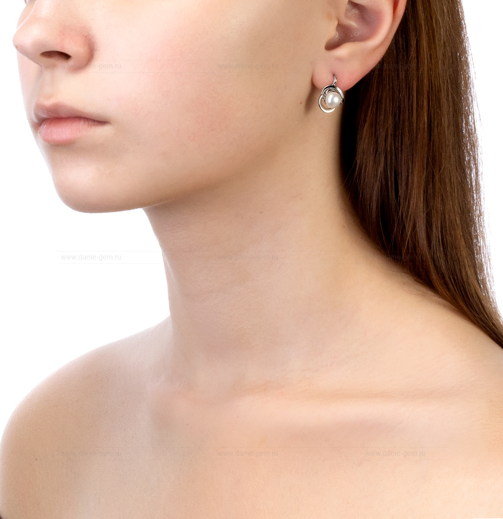 Серьги из серебра с белыми жемчужинами 7-7,5 мм. Артикул 10816