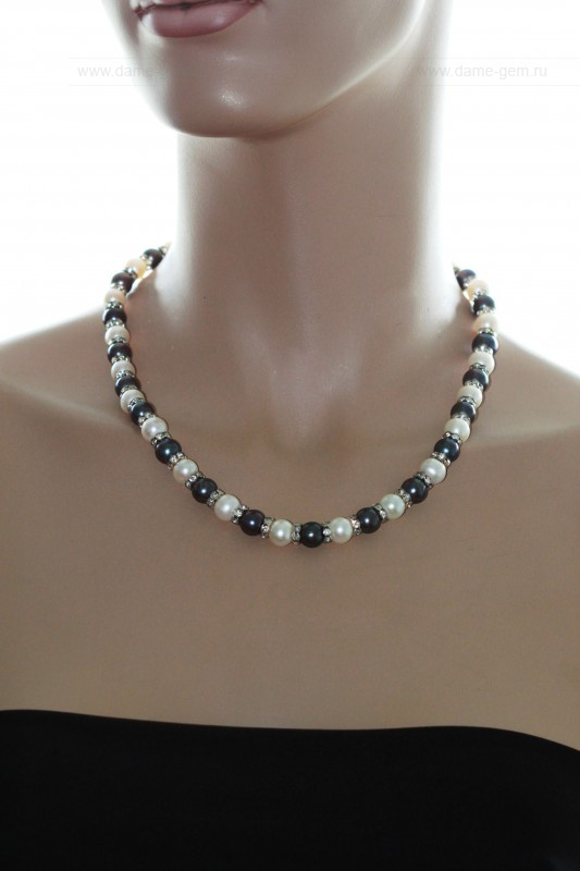 Ожерелье "микс" из круглого жемчуга 8,5-9,5 мм со стразами. Качество жемчуга наивысшее ААА. Артикул 7721