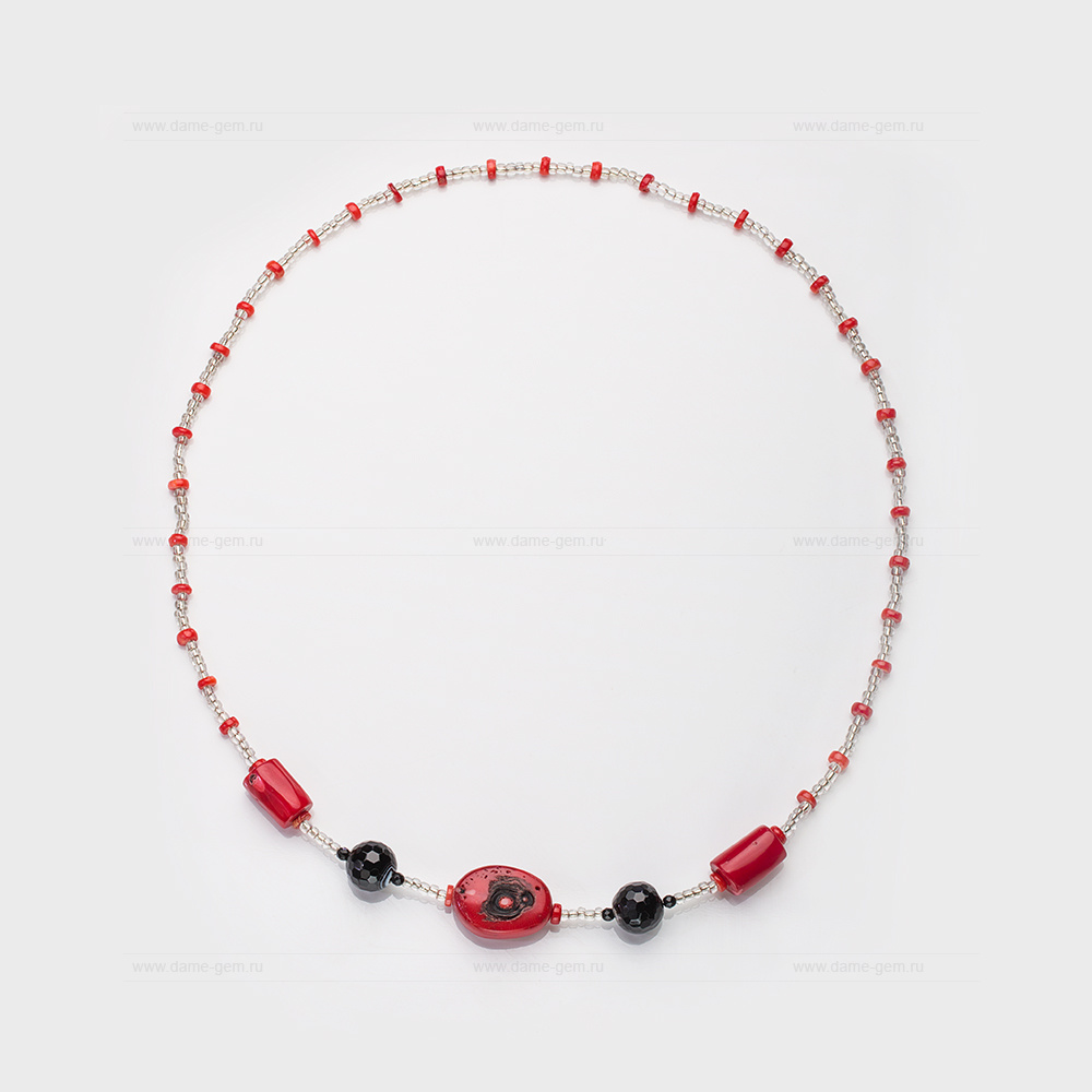 Длинные бусы из коралла, черного агата и бисера. Артикул 12302